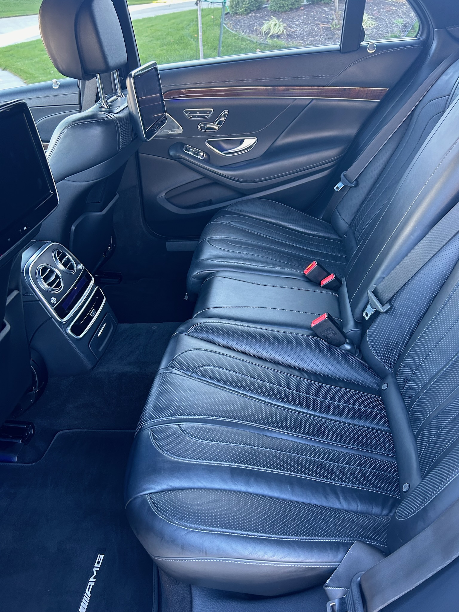 Used 2014 Mercedes-Benz S 63 AMG 4MATIC Sedan image 26