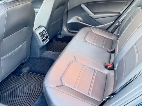 Used 2018 Volkswagen Passat 2.0T SE image 22