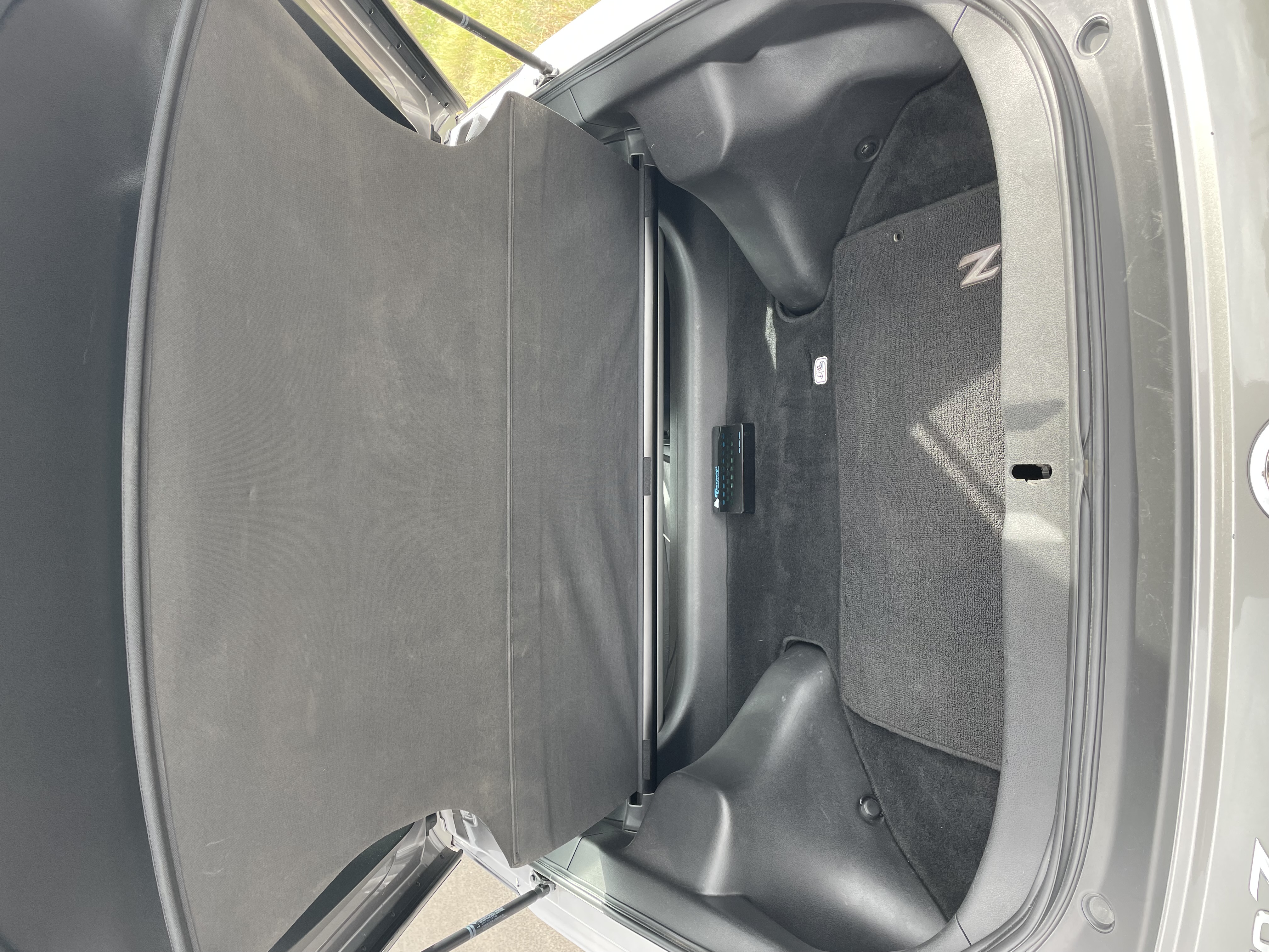 Used 2010 Nissan 370Z Touring w/ Sport Pkg RWD image 18