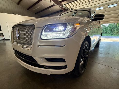 Used 2020 Lincoln Navigator Reserve w/ Equipment Group 208A Reserve AWD/4WD image 6