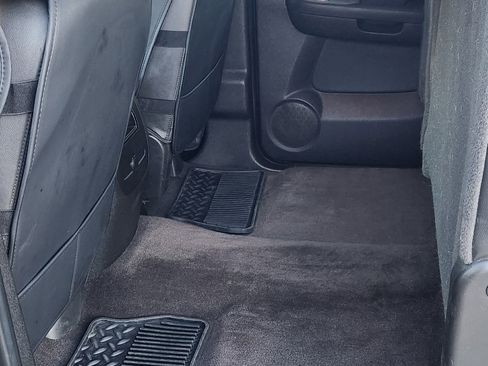 Used 2013 Chevrolet Silverado 2500 LTZ w/ LTZ Plus Package image 13