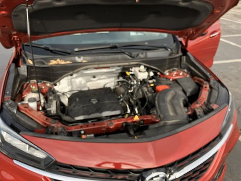 Used 2021 Buick Encore GX Select w/ Advanced Technology Package image 17