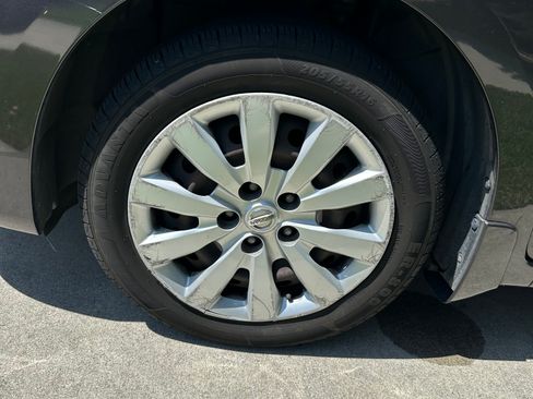 Used 2014 Nissan Sentra SV FWD image 13