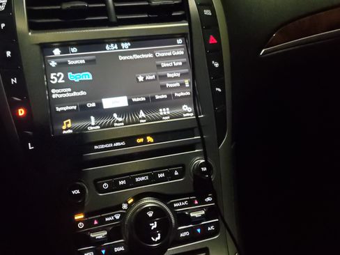 Used 2018 Lincoln MKZ Reserve w/ Technology Package image 13