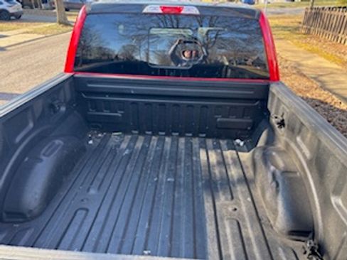 Used 2017 Ford F150 XLT w/ Equipment Group 302A Luxury image 6