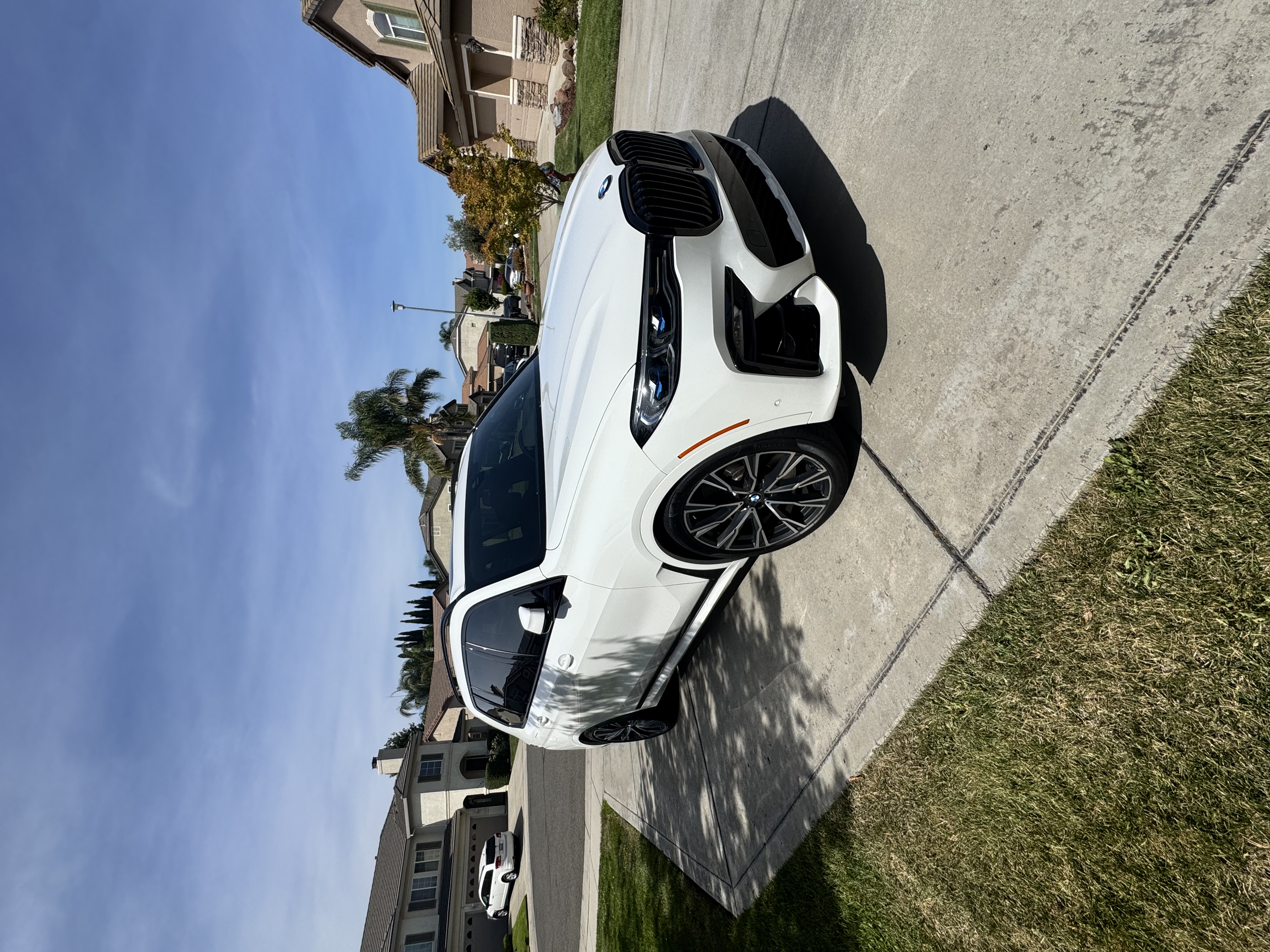 Used 2021 BMW X7 M50i w/ Executive Package AWD/4WD image 5