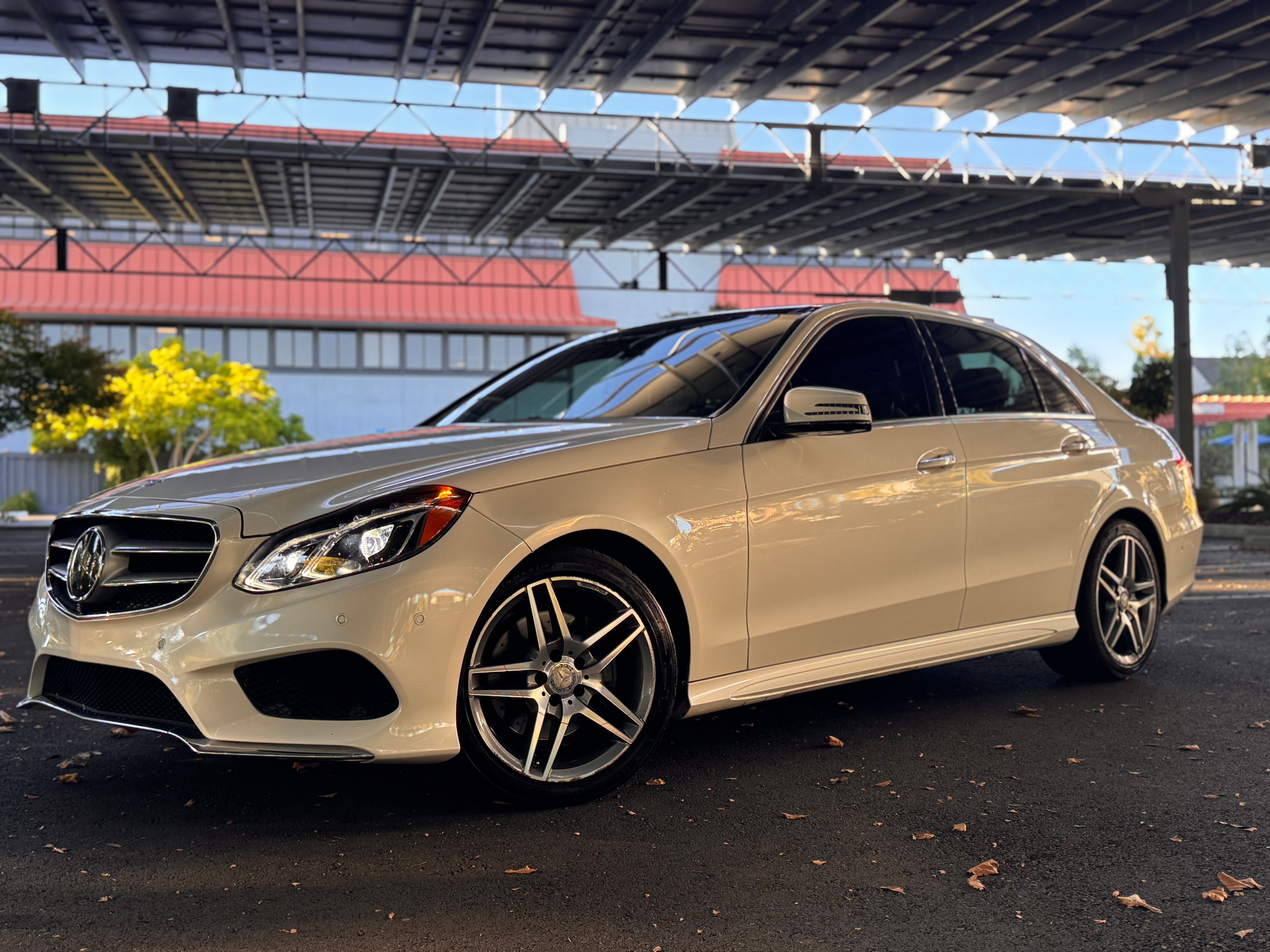 Used 2014 Mercedes-Benz E 350 Sedan image 2