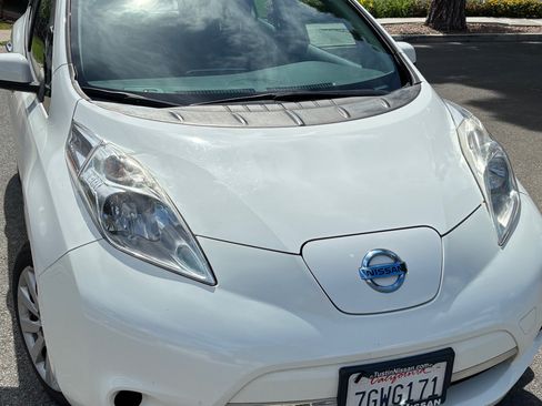 Used 2015 Nissan Leaf S w/ Charge Package image 1