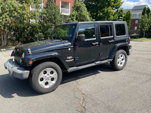 Used 2008 Jeep Wrangler Unlimited Sahara w/ Trailer Tow Group AWD/4WD image 4