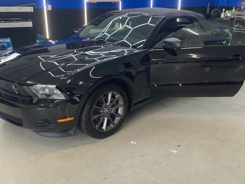 Used 2012 Ford Mustang Premium image 1