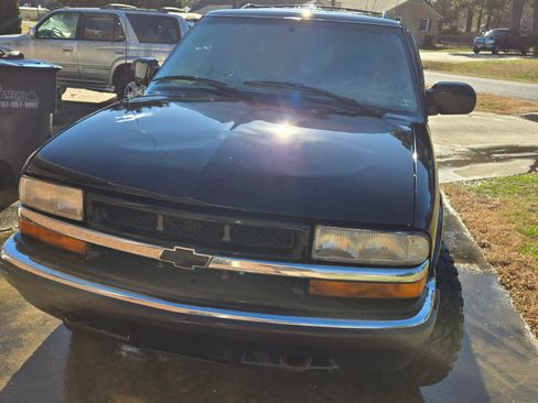 Used 2000 Chevrolet Blazer LT image 7
