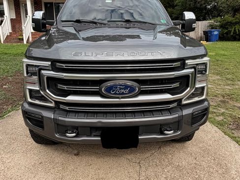 Used 2022 Ford F250 Platinum w/ Tremor Off-Road Package AWD/4WD image 1