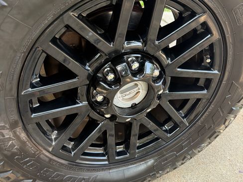 Used 2017 Ford F350 Lariat w/ Chrome Package AWD/4WD image 5