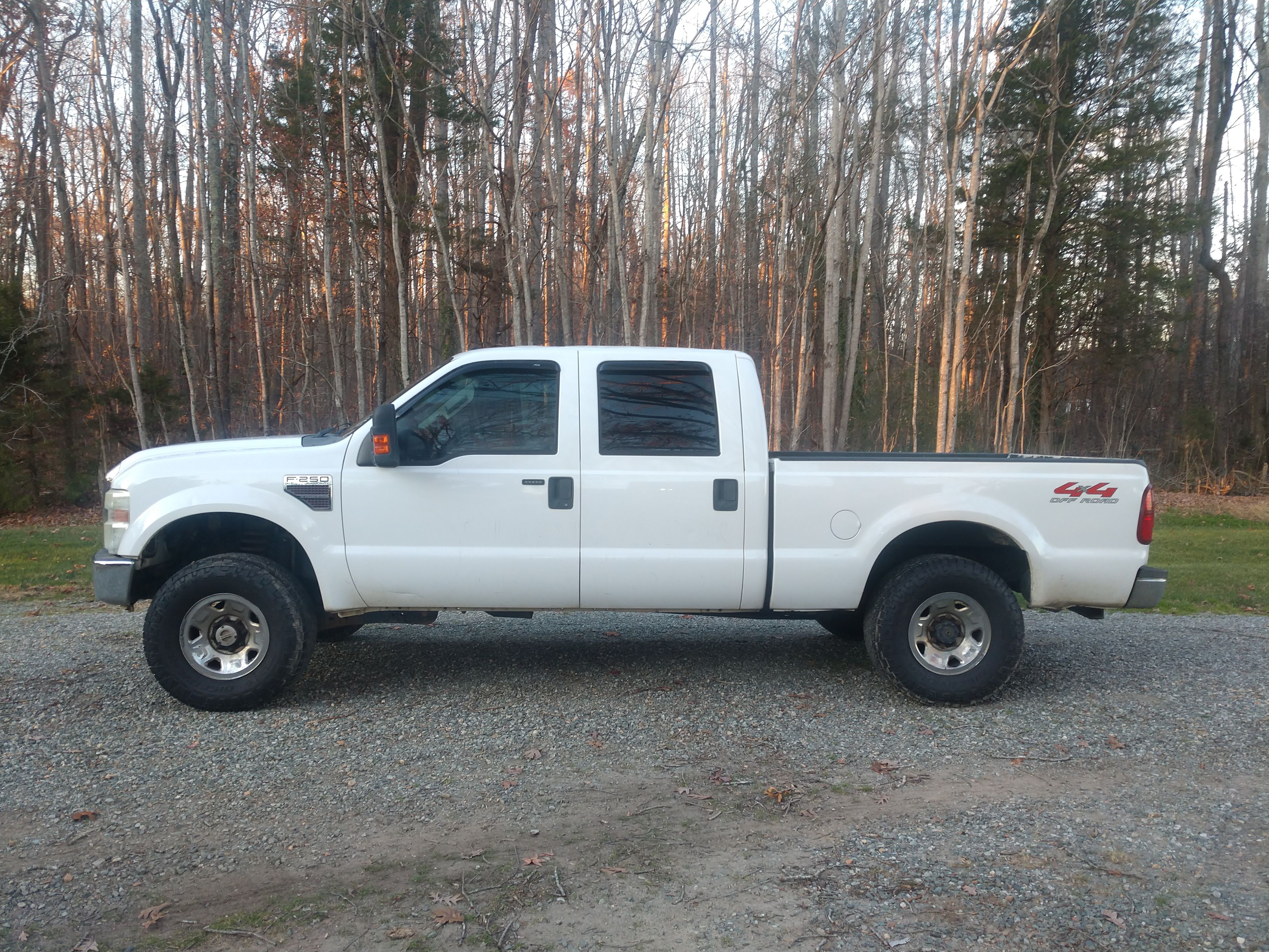 Used 2009 Ford F250 XLT AWD/4WD image 1
