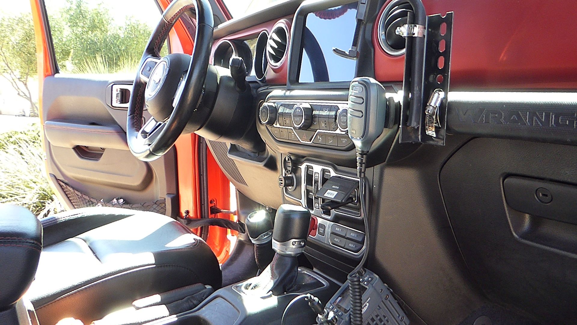 Used 2020 Jeep Wrangler Unlimited Rubicon AWD/4WD image 8