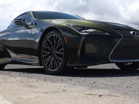 Used 2024 Lexus LC 500 Coupe RWD image 11
