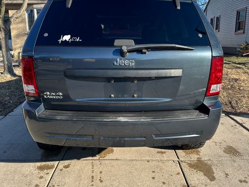 Used 2008 Jeep Grand Cherokee Laredo AWD/4WD image 5