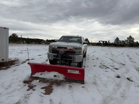 Used 2016 Chevrolet Silverado 2500 LT image 1