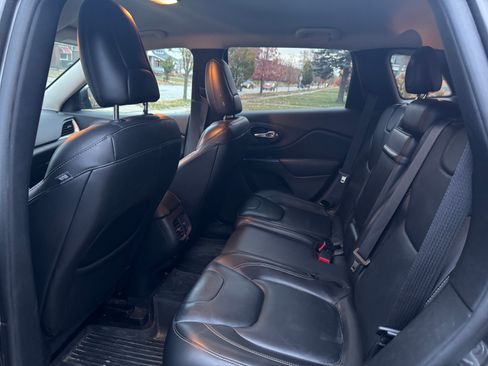Used 2016 Jeep Cherokee High Altitude image 10