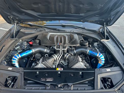 Used 2013 BMW M5 image 18