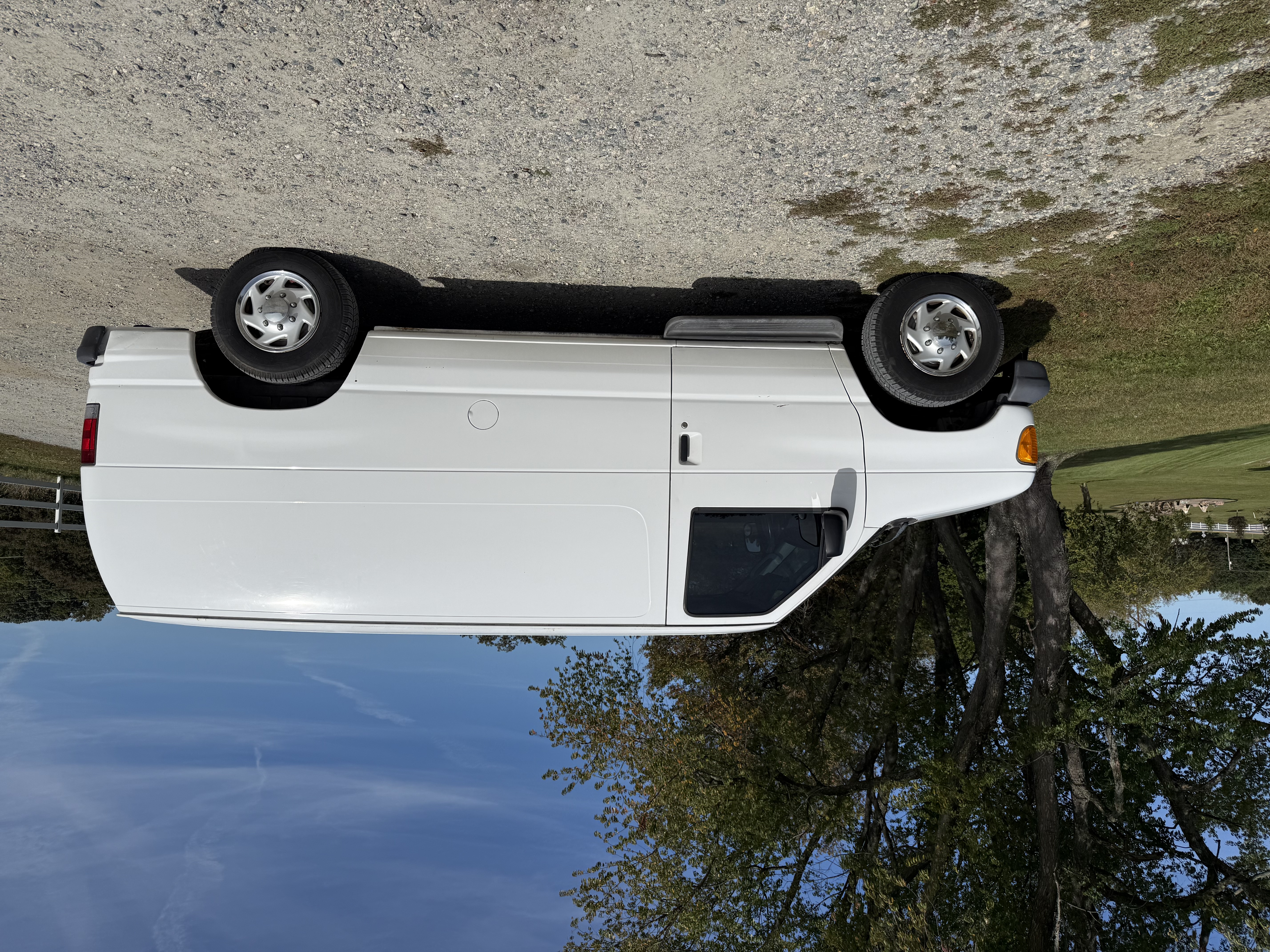 Used 2007 Ford E-150 and Econoline 150 RWD image 1