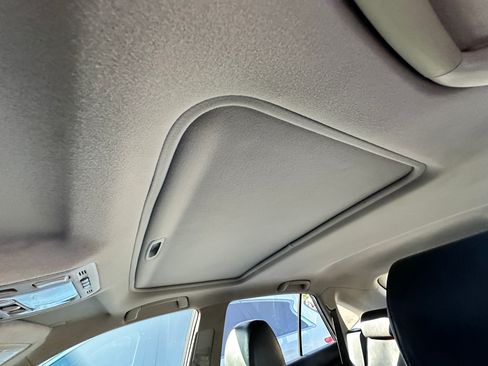 Used 2004 Lexus RX 330 AWD image 23