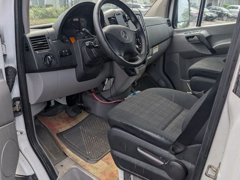 Used 2014 Mercedes-Benz Sprinter 3500 image 15