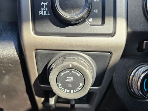 Used 2018 Ford F150 Lariat w/ Equipment Group 502A Luxury image 10