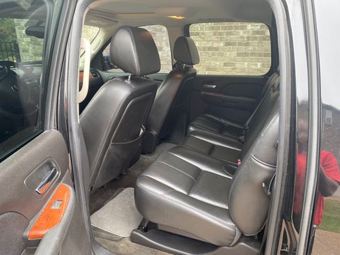 Used 2007 Chevrolet Avalanche LT w/ LT Preferred Equipment Group image 10