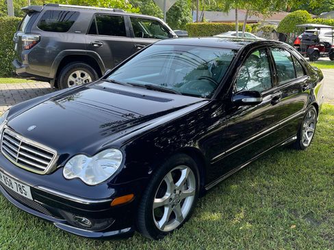 Used 2007 Mercedes-Benz C 230 Sedan image 2