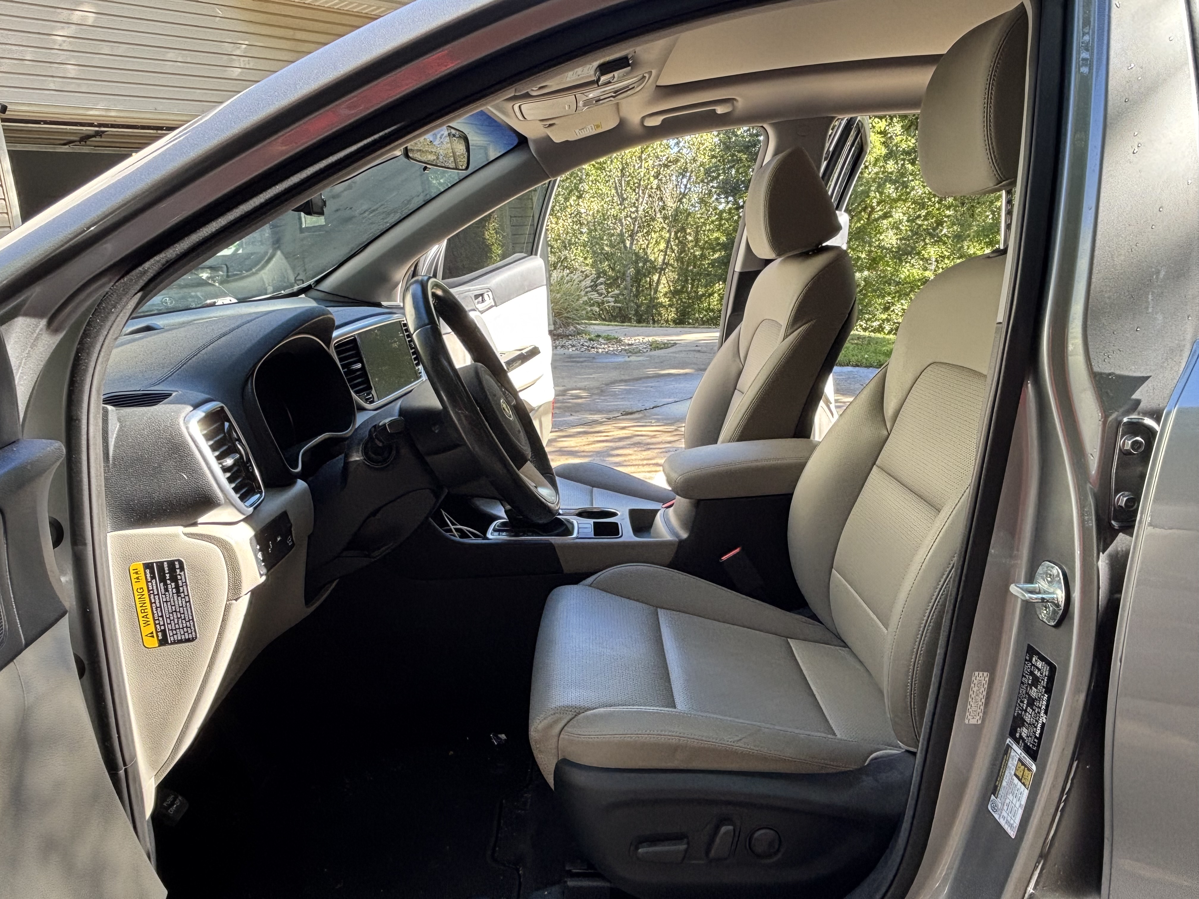 Used 2022 Kia Sportage EX FWD image 12