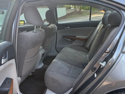 Used 2011 Honda Accord EX image 12