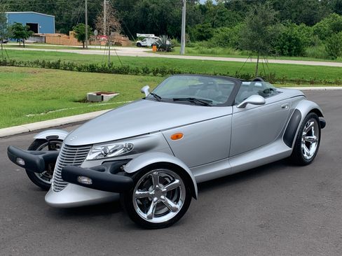 Used 2000 Plymouth Prowler image 1