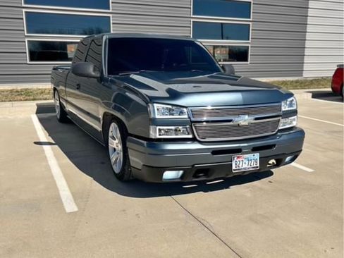 Used 1999 Chevrolet Silverado 1500 LS w/ Firm Ride Suspension Pkg image 3