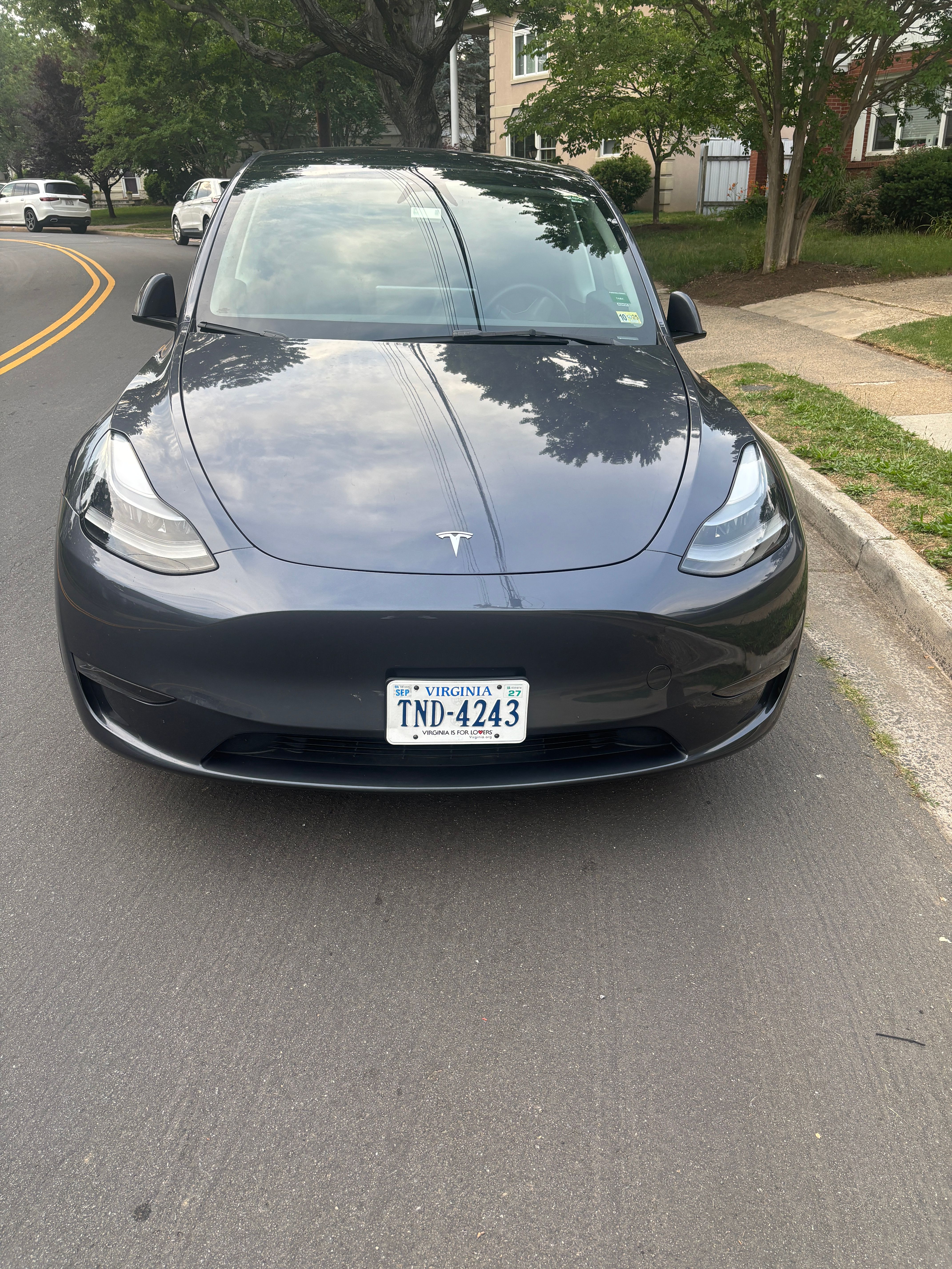Used 2023 Tesla Model Y Long Range AWD/4WD image 4
