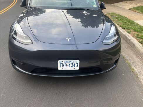 Used 2023 Tesla Model Y Long Range AWD/4WD image 4