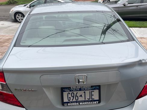 Used 2012 Honda Civic LX image 10