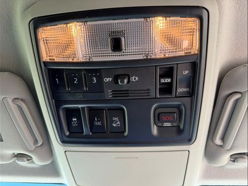 Used 2018 Toyota 4Runner Limited image 16