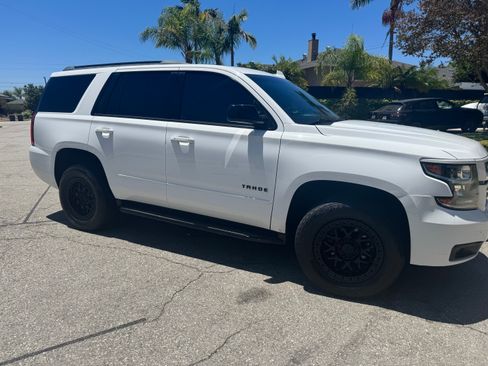 Used 2018 Chevrolet Tahoe Premier w/ RST Edition AWD/4WD image 16