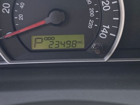 Used 2009 Kia Sorento LX RWD image 9