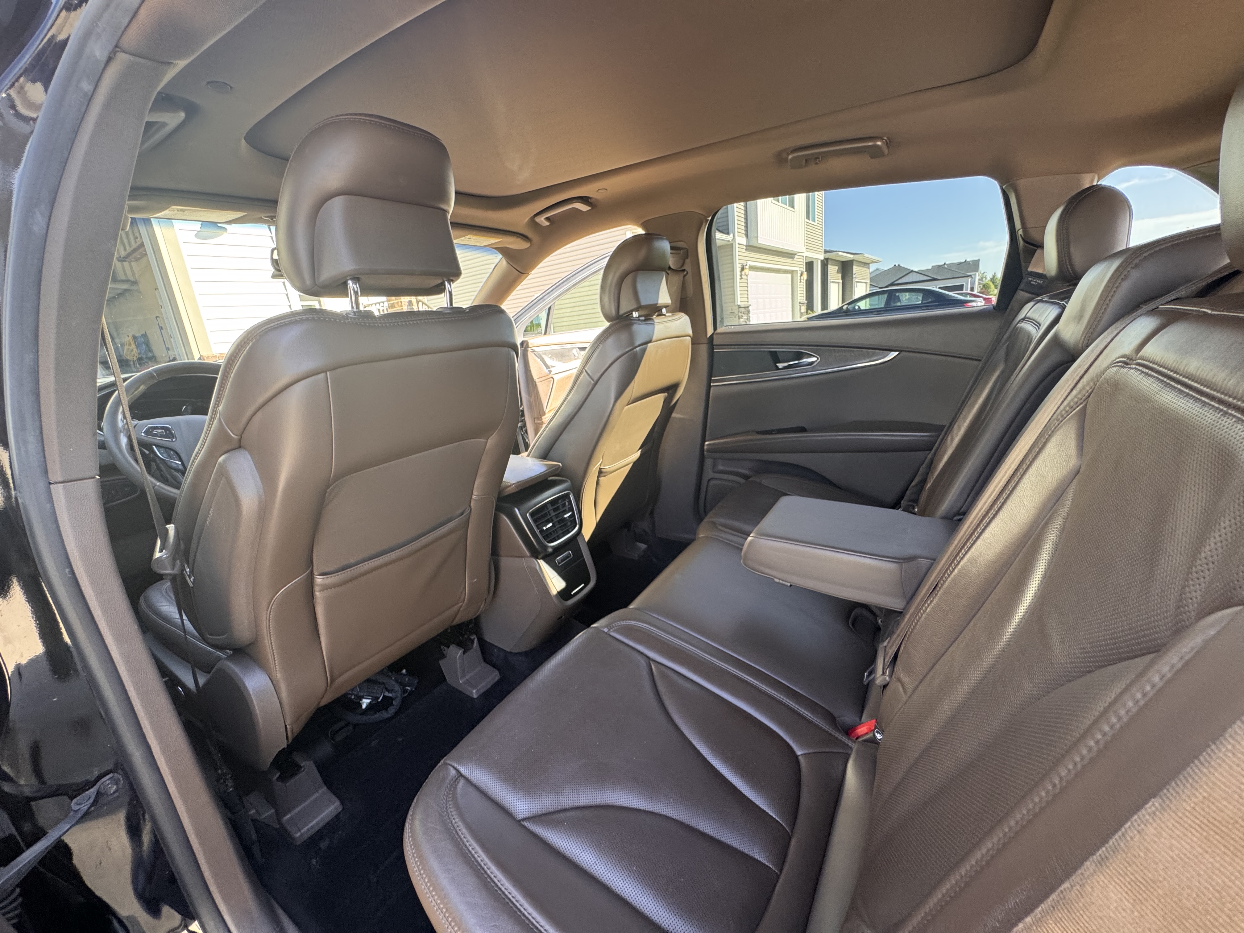 Used 2016 Lincoln MKX Reserve w/ Technology Package AWD/4WD image 14