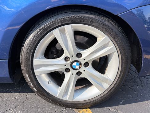Used 2010 BMW 128i Convertible RWD image 16
