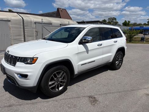 Used 2020 Jeep Grand Cherokee Limited image 1