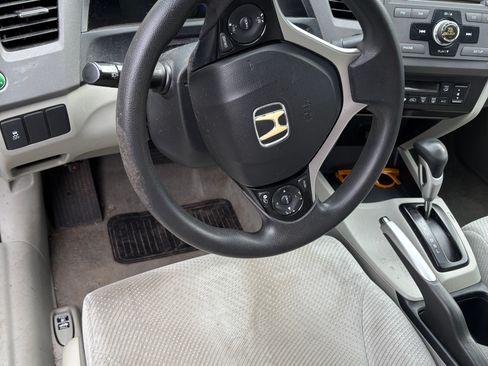 Used 2012 Honda Civic Hybrid Sedan image 11