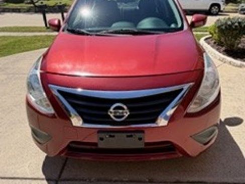 Used 2016 Nissan Versa SV image 8