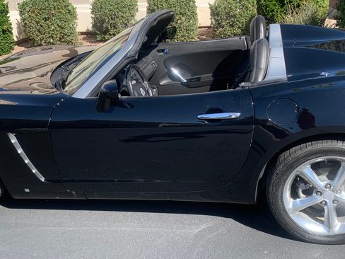 Used 2009 Saturn Sky Red Line image 4