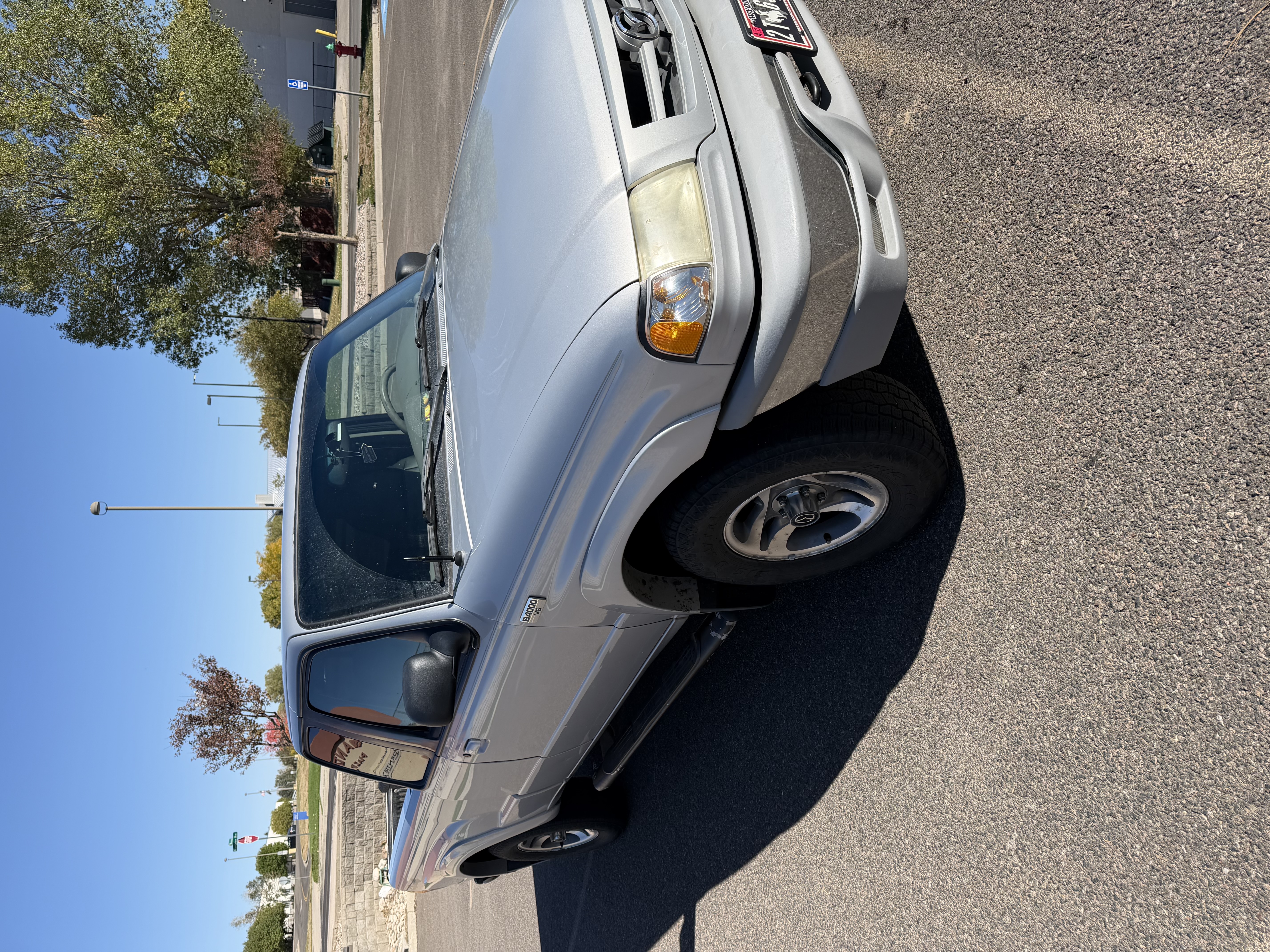 Used 2002 MAZDA B-Series Pickup 4x4 Cab Plus B4000 image 1