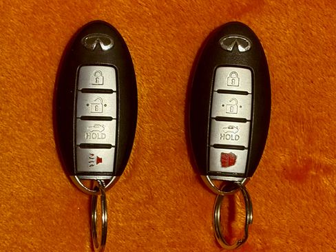 Used 2011 INFINITI G37 Sport w/ Premium Pkg image 30