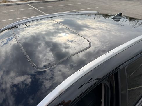 Used 2018 Honda HR-V EX-L image 15