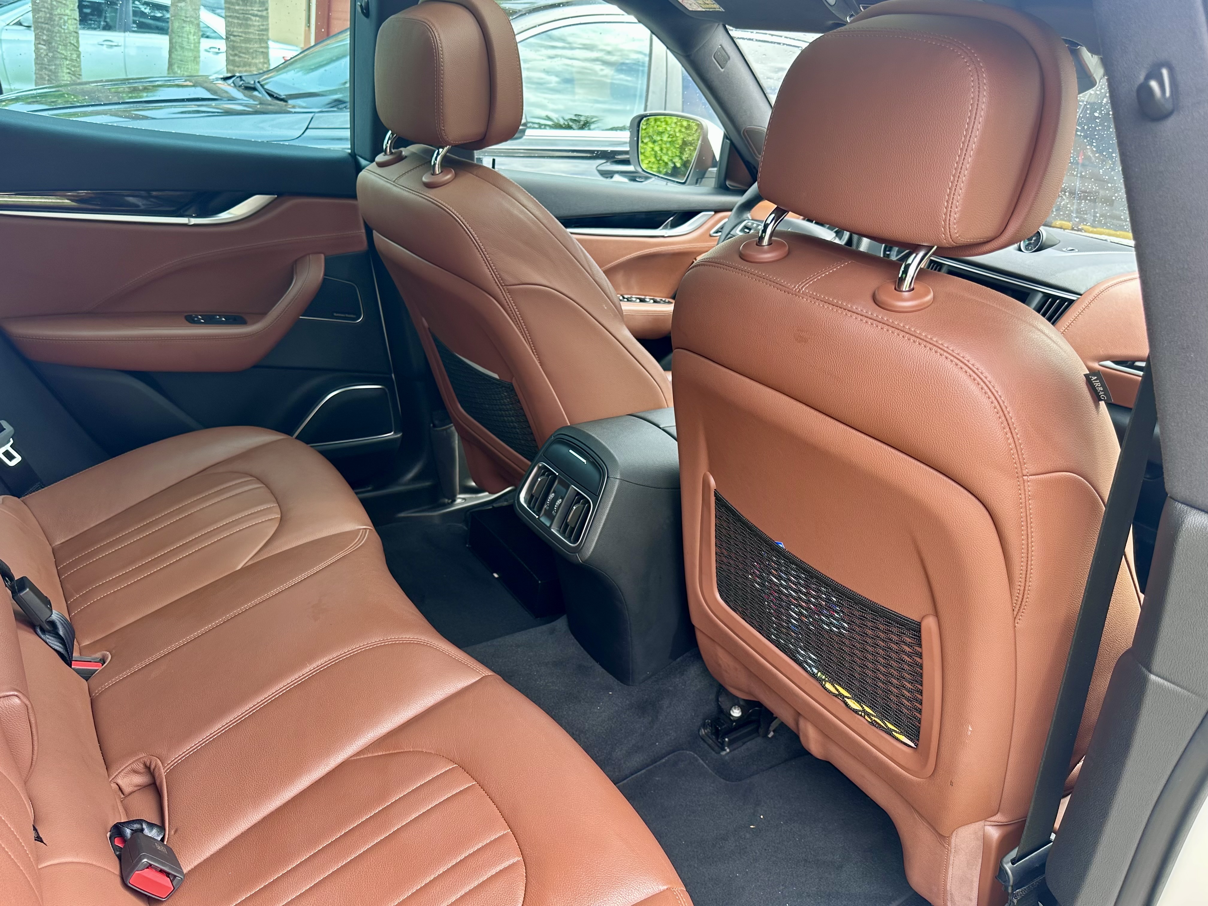 Used 2021 Maserati Levante AWD/4WD image 24